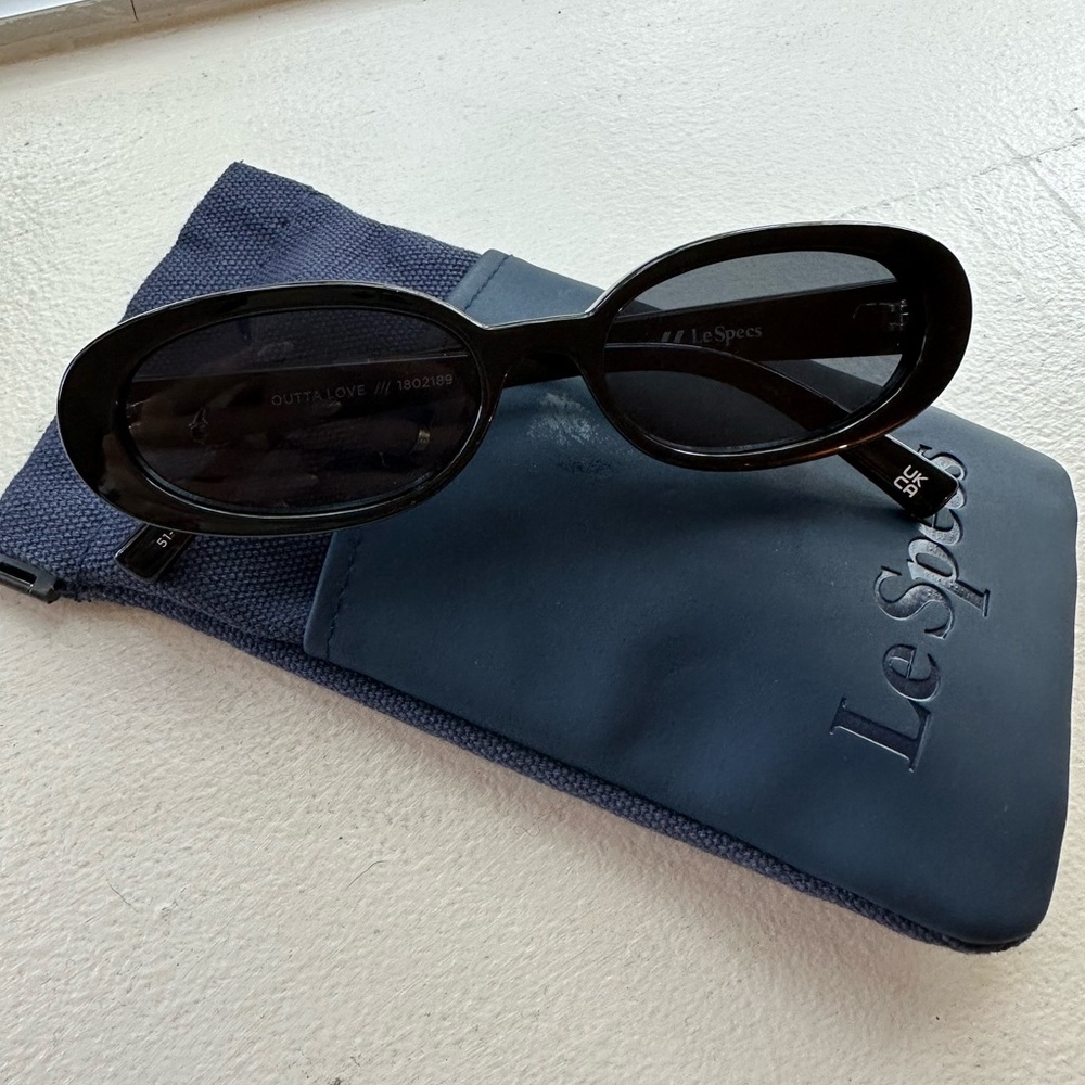 le specs outta love sunglasses